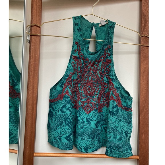Haut Halter à Franges au Dos Ecote Wynn | Urban Outfitters Canada